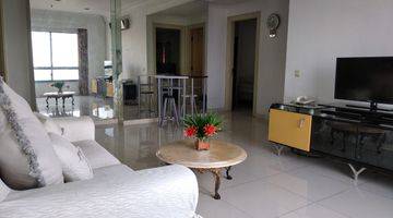 Gambar 5 Double View, Pool and City View Apartement Beverly Surabaya