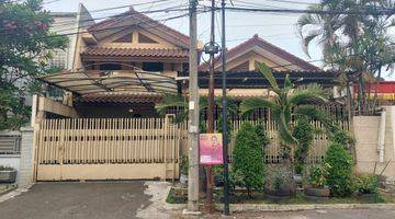 Gambar 1 Rumah Bagus 2lt Pinggir Jalan Daerah Stategis Harga Murah Cocok Invest