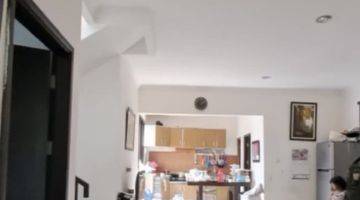 ruang keluarga rumah bagus di laverde residences