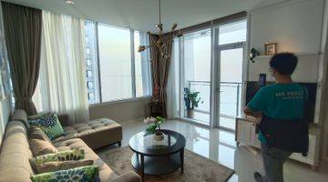 ruang tamu regatta apartemen view laut