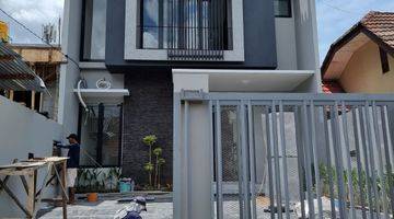 Gambar 1 Rumah 2 Lantai Baru Semi Furnished SHM di Bsd