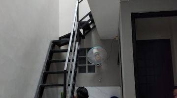 Gambar 4 Rumah 2 Lantai Baru Semi Furnished SHM di Bsd