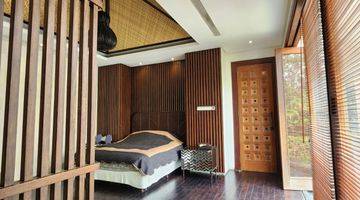 Gambar 3 Rumah 3 Lantai Bagus Semi Furnished SHM di Pondok Indah, Jakarta Selatan