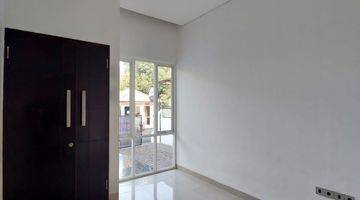 Gambar 2 Rumah 2 Lantai Bagus Semi Furnished SHM di Pondok Indah, Jakarta Selatan