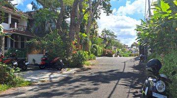 Gambar 4 Tanah :300 M2(3 Are ) Ocean View Di Belakang Hotel Four Season  Jimbaran Bali 