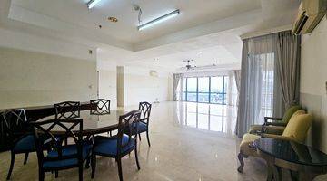 Gambar 5 Golfhill Terrace Apartemen 3 BR Furnished - Penthouse