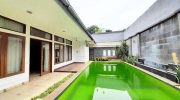 Gambar 4 Rumah Modern 1 Lantai di Area Hijau Pondok Indah 