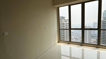 Gambar 3 Apartemen Taman Anggrek Residence 3+1 BR Luas 135 M2 View Pool