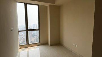 Gambar 5 Apartemen Taman Anggrek Residence 3+1 BR Luas 135 M2 View Pool