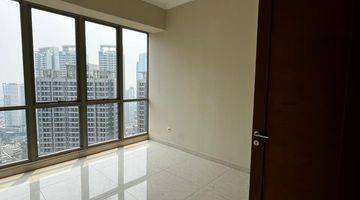 Gambar 2 Apartemen Taman Anggrek Residence 3+1 BR Luas 135 M2 View Pool