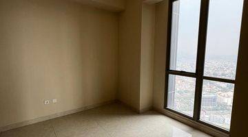 Gambar 4 Apartemen Taman Anggrek Residence 3+1 BR Luas 135 M2 View Pool