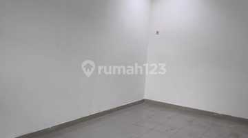 kamar tidur rumah 2 lantai baru renov