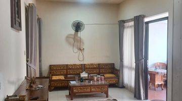 Gambar 3 Dijual Rumah 2 Lantai Shm Bagus Hadap Barat