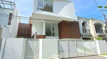 Gambar 1 Rumah Pondok Indah Drop Price Twisted Box House Arsitek Viral