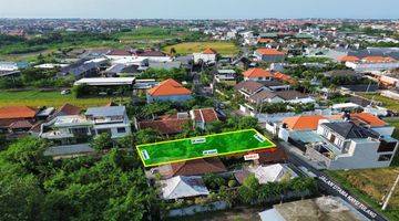 Gambar 1 Tanah Premium Canggu jl.kayu tulang selatan, Pinggir jalan utama