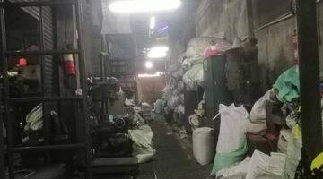 Gambar 1 Gudang di Holis Bandung, Dijual Beserta Mesin Pembuat Plastik