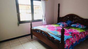 Gambar 5 Rumah Hadap Barat di Kota Baru Parahyangan, Full Furnished