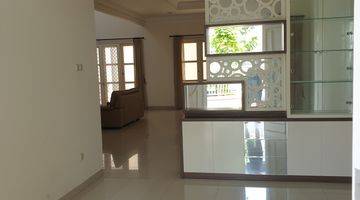 Gambar 5 Disewakan Rumah 2 Lantai Bagus Furnished Puri Galaxy Palm Court 