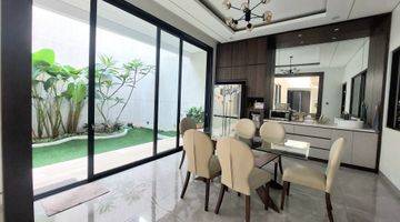 Gambar 1 Rumah Mewah 2 Lantai Cluster Sutera Buana Alam Sutera Bagus Modern Tropical Semi Furnished Cakep - Luas Bangunan 670m² <5 Menit Dari Living World Mall, Pasar Delapan Dan Sekolah Universitas Ternama - Dekat Sutera Orlanda, Onyx, Mentari , Jingga, Sitara, L