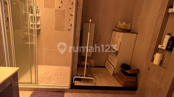 kamar mandi rumah permata buana 3 lantai