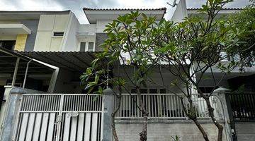 tampak depan rumah permata buana 136 m2