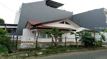 Gambar 1 Rumah Taman Surya 158 M2 Hoek Depan Taman Termurah Dibawah Pasar