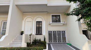 Gambar 1 Rumah Di Camden House - Intercon Luas 120 M2 3 Lantai