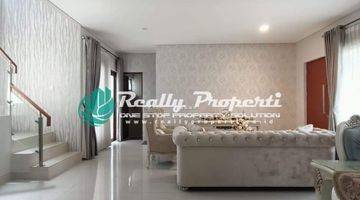 Gambar 4 Di sewakan rumah Type Dancourt Semi furnished di Premier  esteta 2 jatiwarna. 