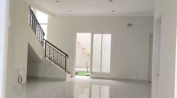 Gambar 5 Jual Cepat Rumah 4 Kamar Di Cluster Pelican Gading Serpong