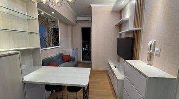 Gambar 3 Apartemen The Springlake Davallia Lt 17 Furnish Summarecon Bekasi