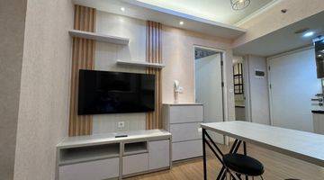 Gambar 5 Apartemen The Springlake Davallia Lt 17 Furnish Summarecon Bekasi