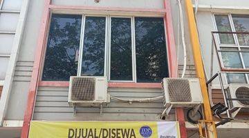 Gambar 4 Ruko di Komplek Ruko Bekasi Town Square Betos Gerbang Tol