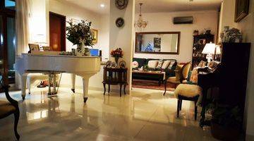 Gambar 1 Rumah 2 Lantai Bagus Semi Furnished SHM di Graha Taman, Tangerang Selatan