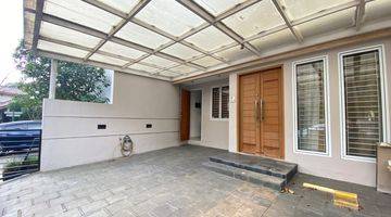 Gambar 2 Rumah Modern Minimalis Dalam Komplek Di Lebak Bulus