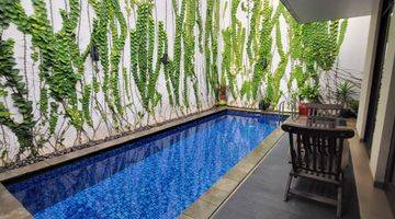 Gambar 1 Rumah Modern 2 Lantai Dengan Private Pool di Lebak Bulus