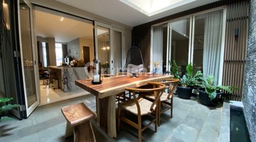 ruang makan rumah modern style super strategis