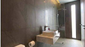 foto lainnya rumah 3 lantai super modern