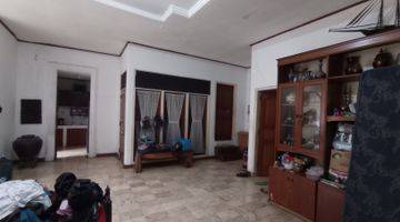 ruang keluarga rumah di bci