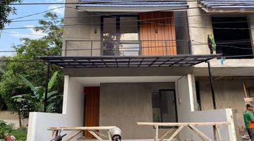 Gambar 1 Rumah Modern di Komplek Cinere 