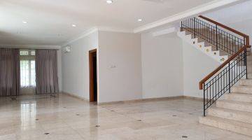 Gambar 5 Two storeys cozy house in quiet, safety area close to Hang Lekir and Senayan City