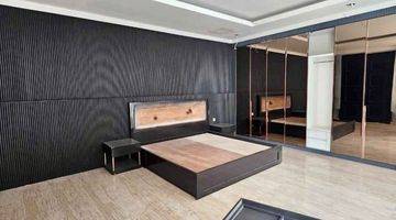 kamar tidur rumah eropa style lokasi premium