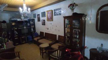 ruang tamu rumah siap huni di kunciran