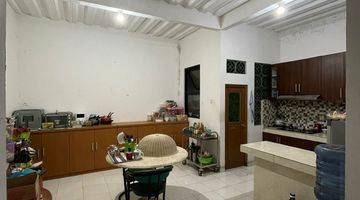 ruang makan rumah 2 lt siap huni