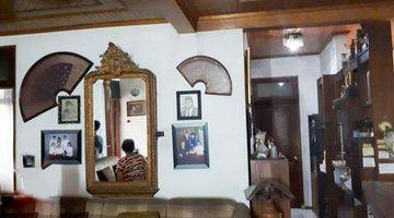 ruang keluarga rumah tua harga sangat murah