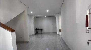 Gambar 3 Dijual Rumah di Cluater Emerald Town House, Bintaro Sek9 Tangsel