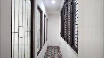 Gambar 5 Dijual Rumah di Cluater Emerald Town House, Bintaro Sek9 Tangsel