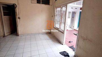 Gambar 5 Rumah Dijual di Daerah Gandaria. Harga Nego.