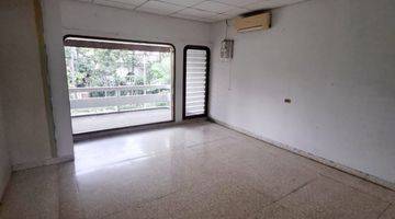 Gambar 4 Dijual Rumah Sejuk Dengan Pondasi Kuat di Pondok Indah. View Perkantoran Simatupang.