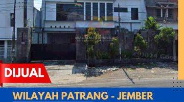 Gambar 1 RUMAH MEWAH PINGGIR JALAN DI WILAYAH PATRANG JEMBER