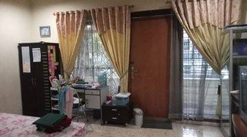 Gambar 2 Rumah 1,5 Lantai Hook Di Turangga Mainroad 